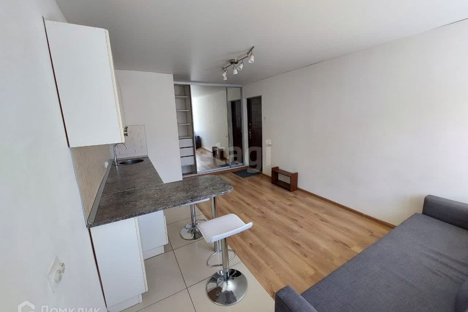 Продаётся комната в 1-комн. квартире, 18 м²