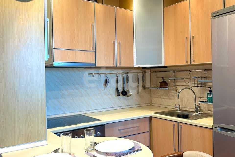Сдаётся 2-комнатная квартира, 52 м²