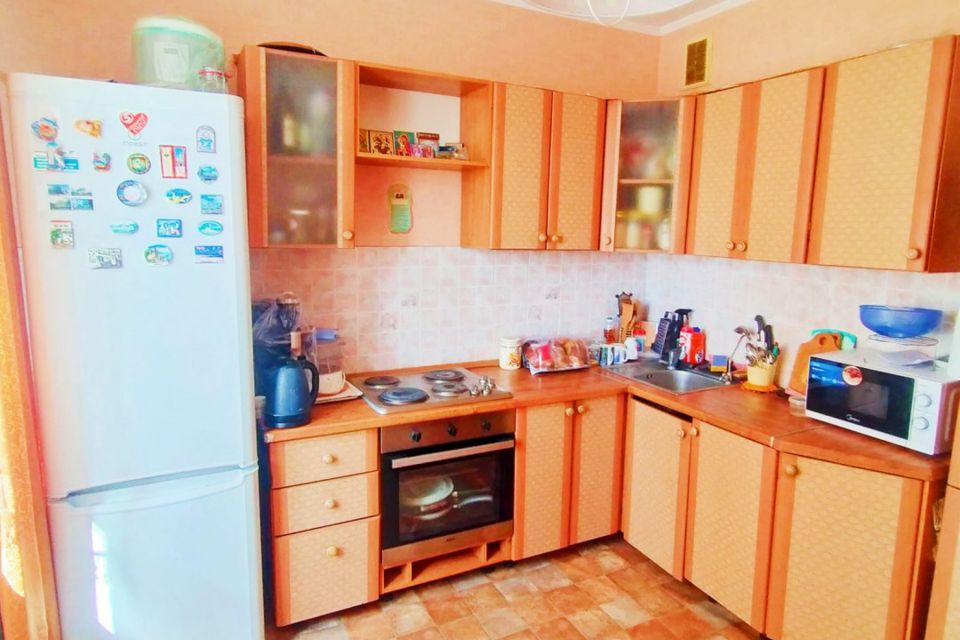 Продаётся 2-комнатная квартира, 60.7 м²