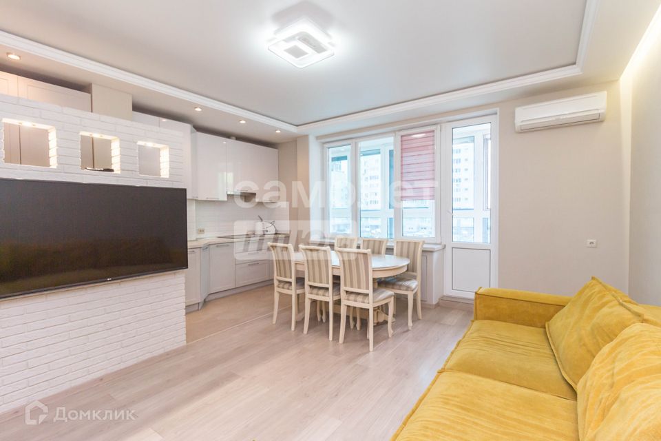 Продаётся 3-комнатная квартира, 100.6 м²