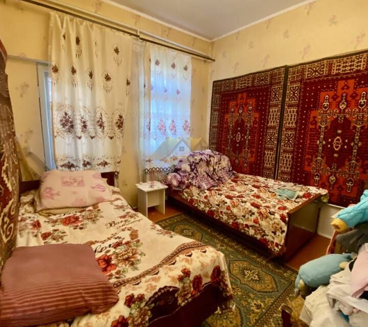 Продаётся 4-комнатная квартира, 102 м²