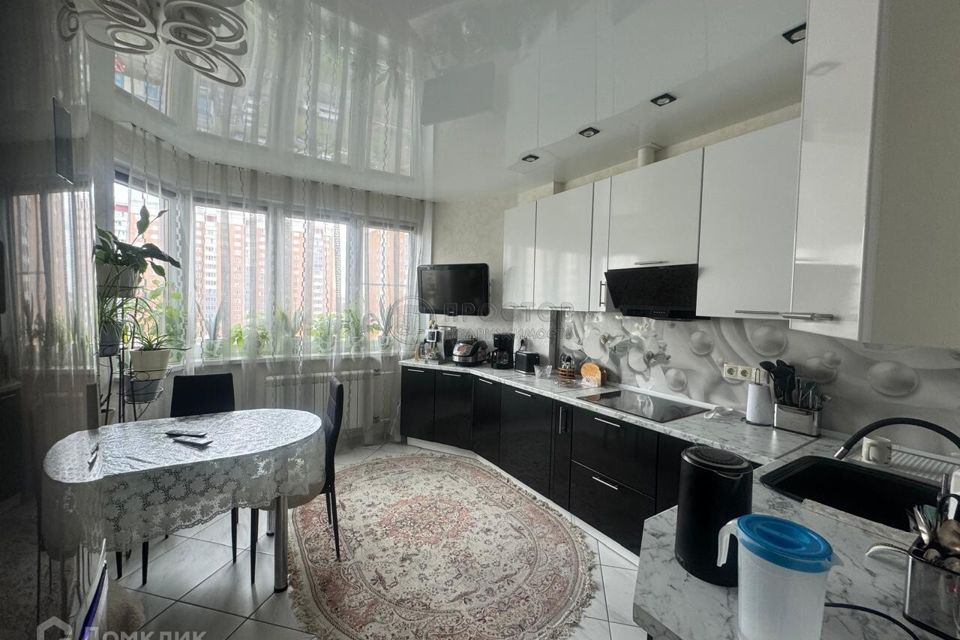Продаётся 2-комнатная квартира, 64 м²