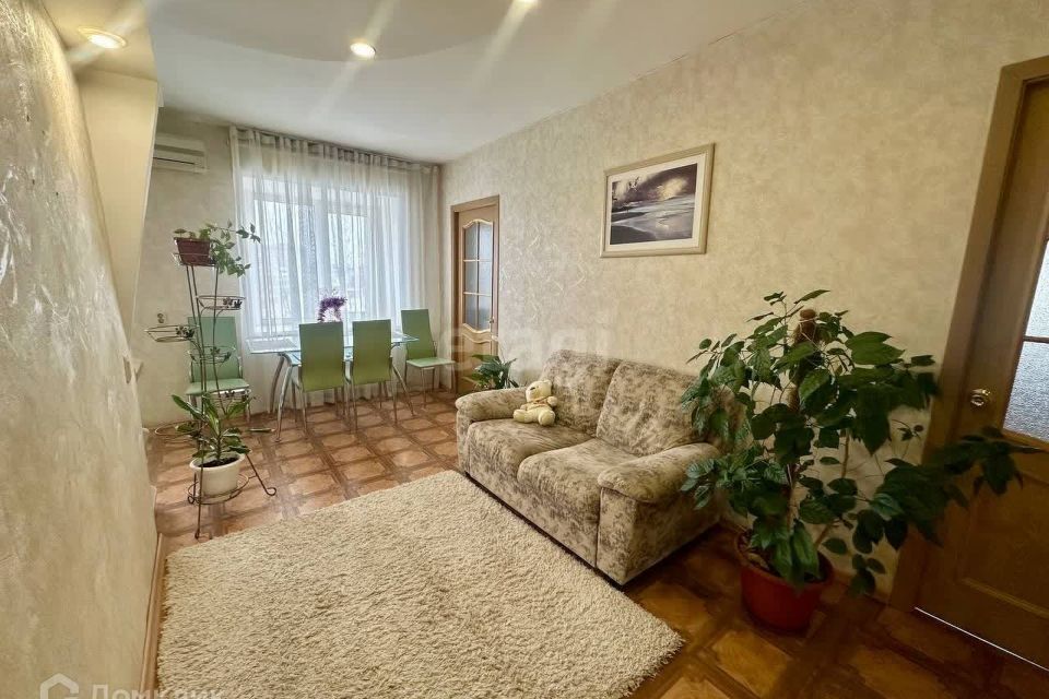 Продаётся 3-комнатная квартира, 52.1 м²