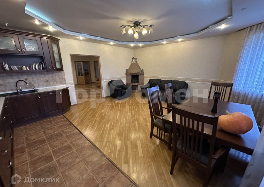 Продаётся 7-комнатная квартира, 210 м²