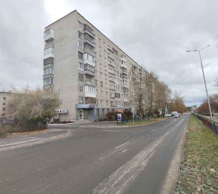 Продаётся 3-комнатная квартира, 56.8 м²