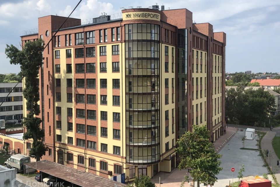 Продаётся 3-комнатная квартира, 100.74 м²