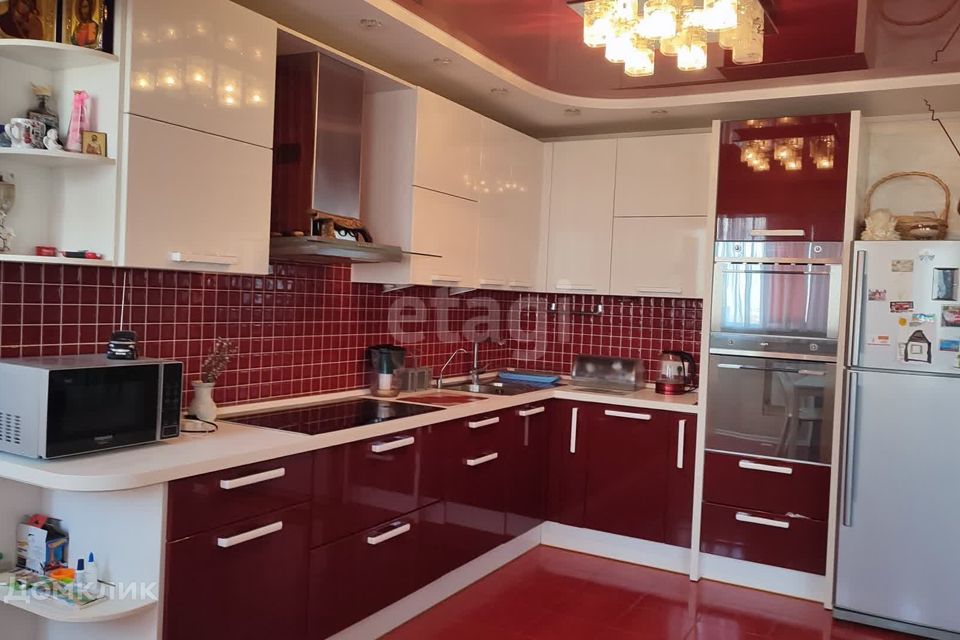 Продаётся 2-комнатная квартира, 89 м²