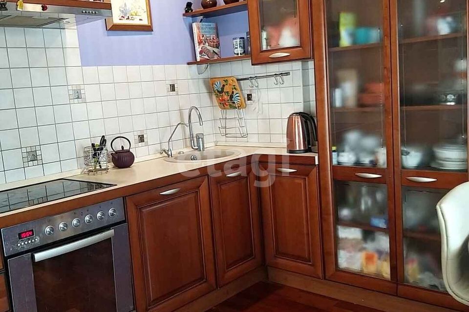 Продаётся 4-комнатная квартира, 113.6 м²