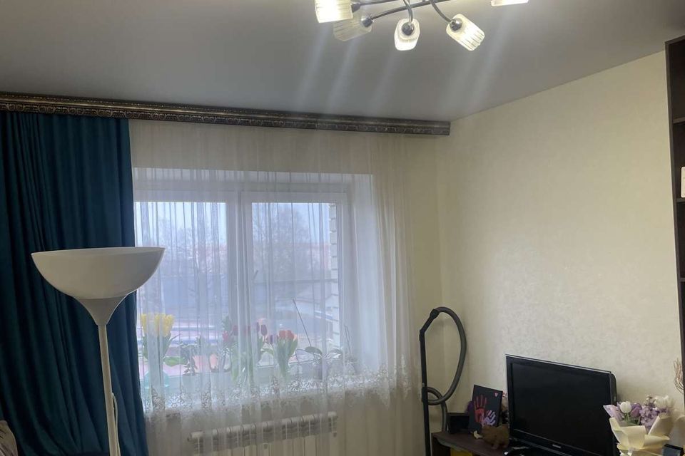 Продаётся 1-комнатная квартира, 42 м²