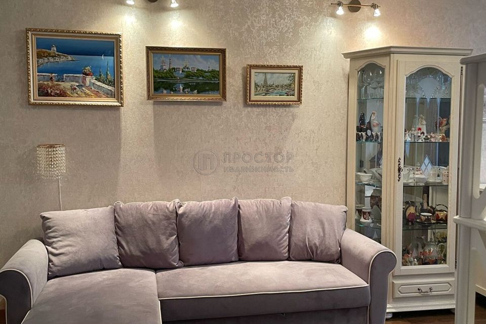 Продаётся 1-комнатная квартира, 49.5 м²