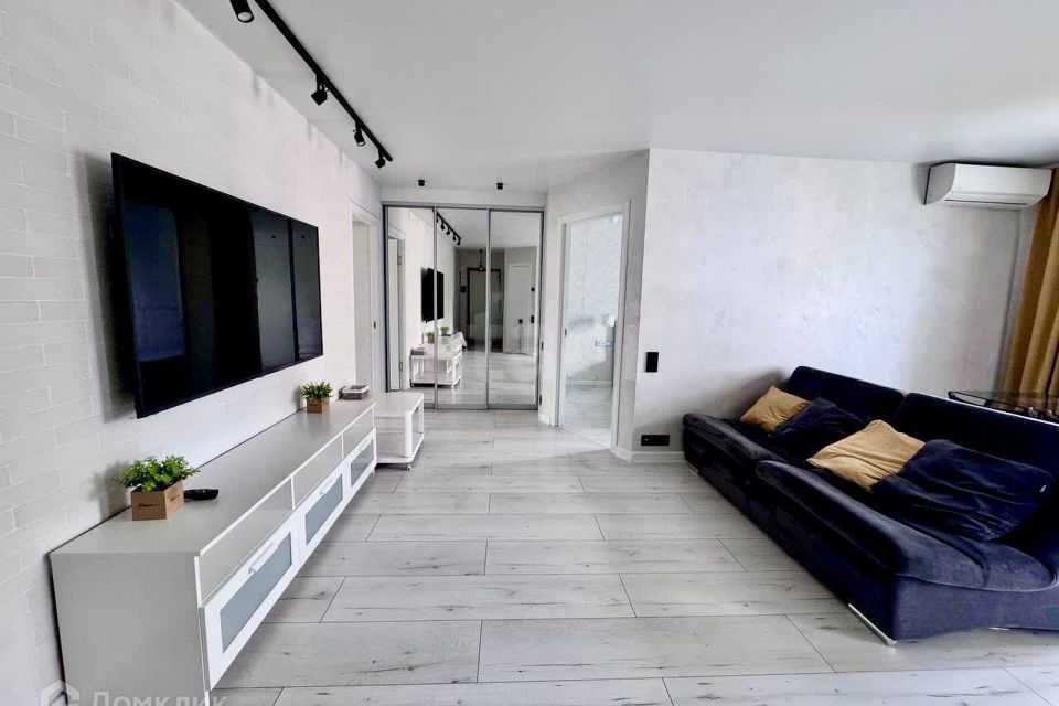 Продаётся 3-комнатная квартира, 59.4 м²
