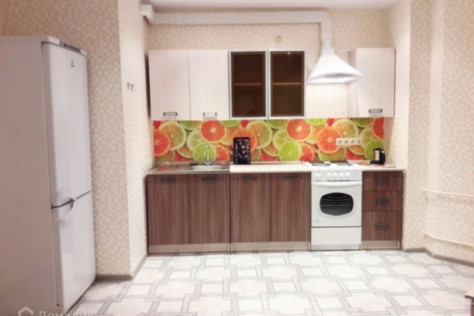 Сдаётся 1-комнатная квартира, 43 м²