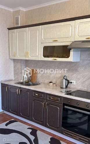Сдаётся 2-комнатная квартира, 65 м²