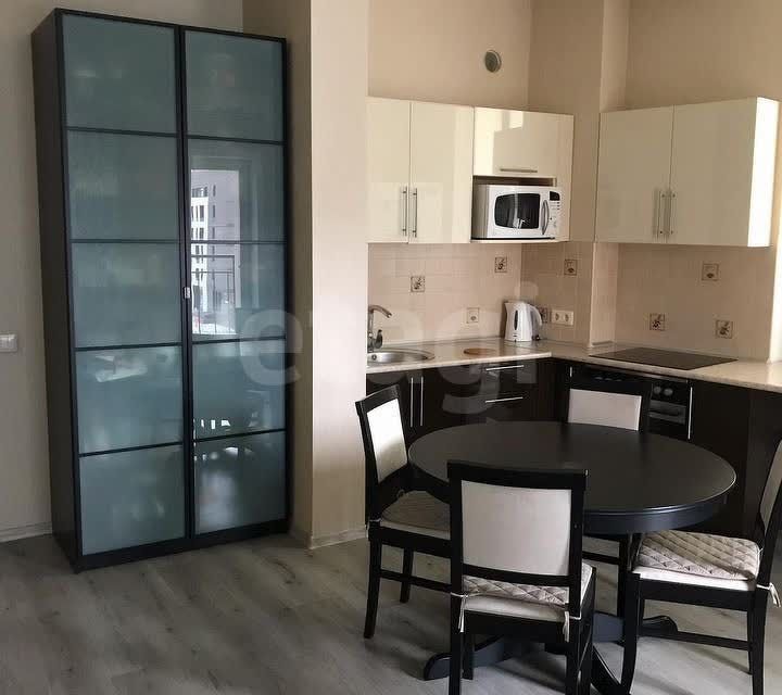 Продаётся 2-комнатная квартира, 61 м²