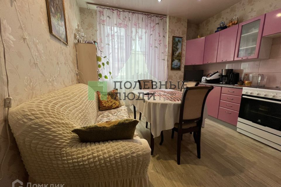 Продаётся 1-комнатная квартира, 47.7 м²