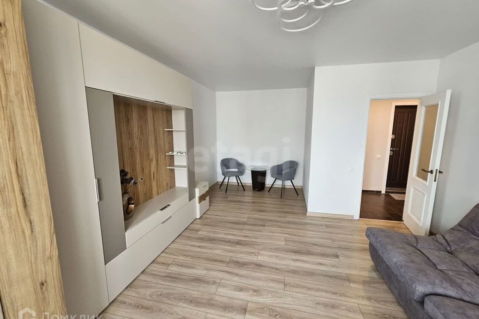 Продаётся 1-комнатная квартира, 39.2 м²