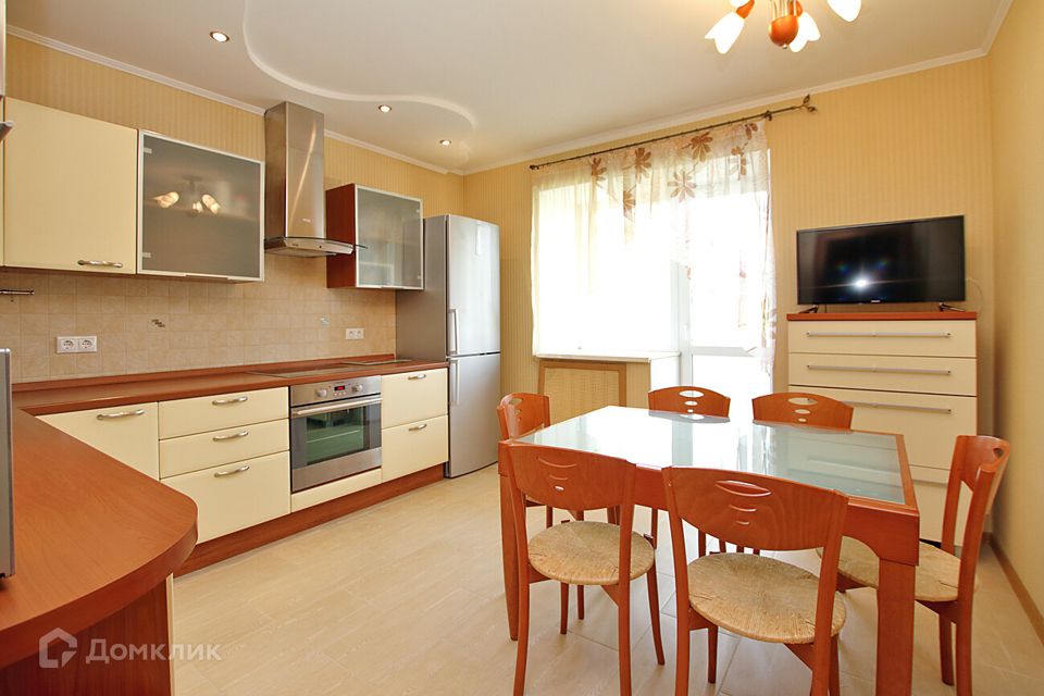 Продаётся 2-комнатная квартира, 80.6 м²