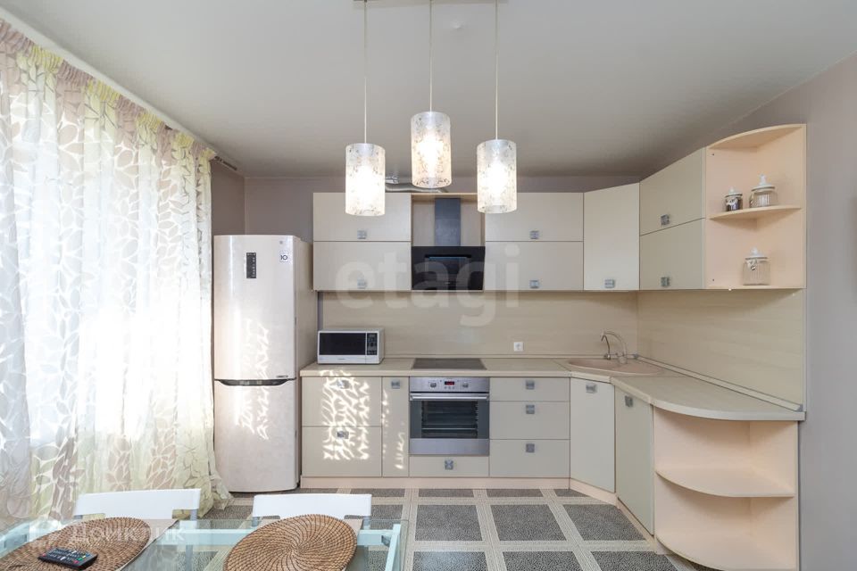 Продаётся 1-комнатная квартира, 46 м²