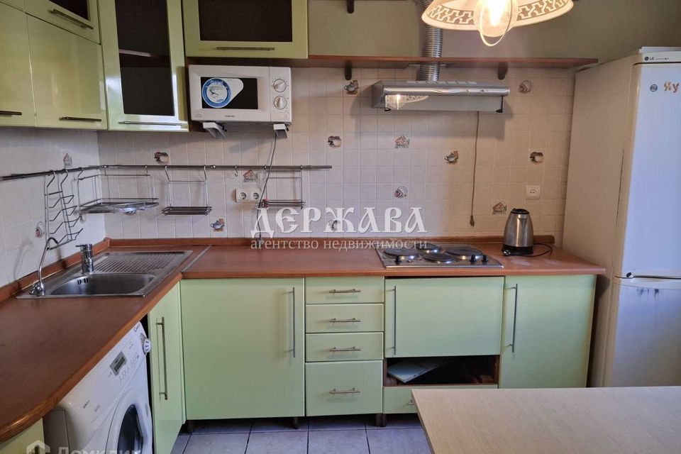 Продаётся 3-комнатная квартира, 72 м²