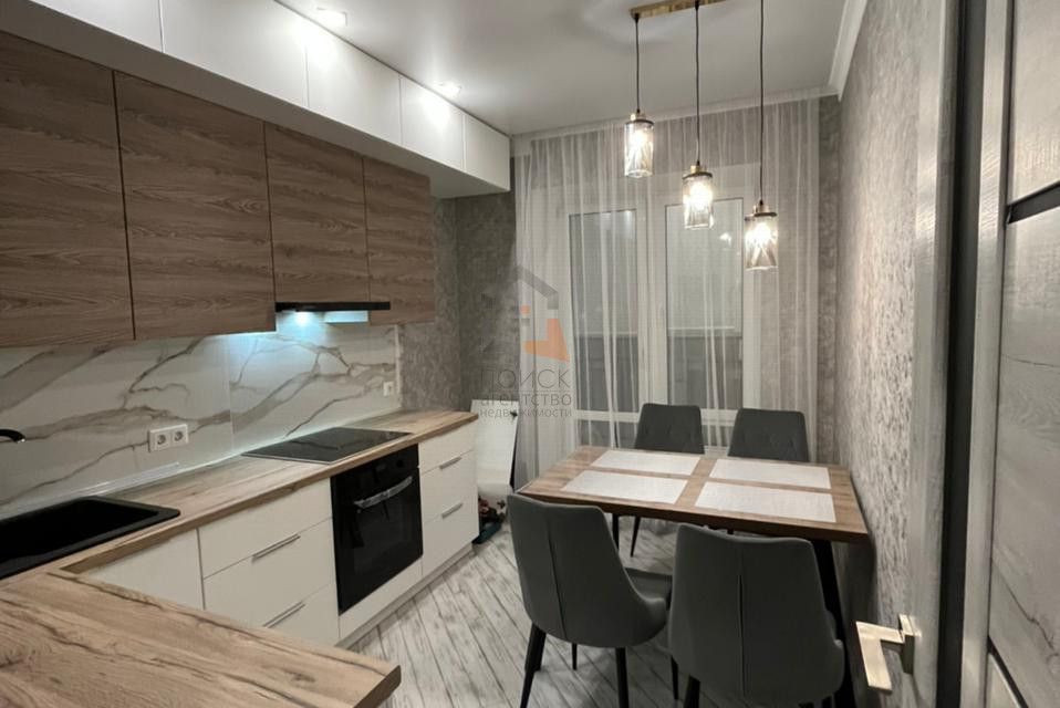 Сдаётся 1-комнатная квартира, 42 м²