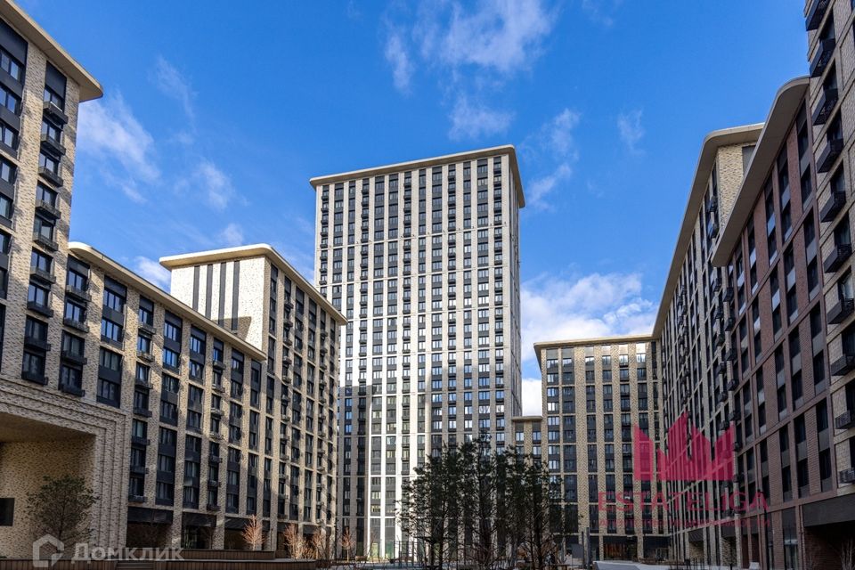 Продаётся 3-комнатная квартира, 101 м²