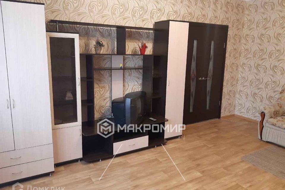 Продаётся 1-комнатная квартира, 39.7 м²