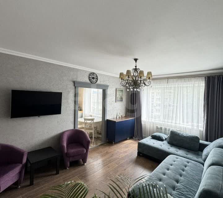 Продаётся 3-комнатная квартира, 63.7 м²