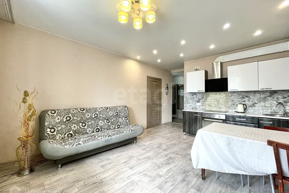 Продаётся 1-комнатная квартира, 47.8 м²