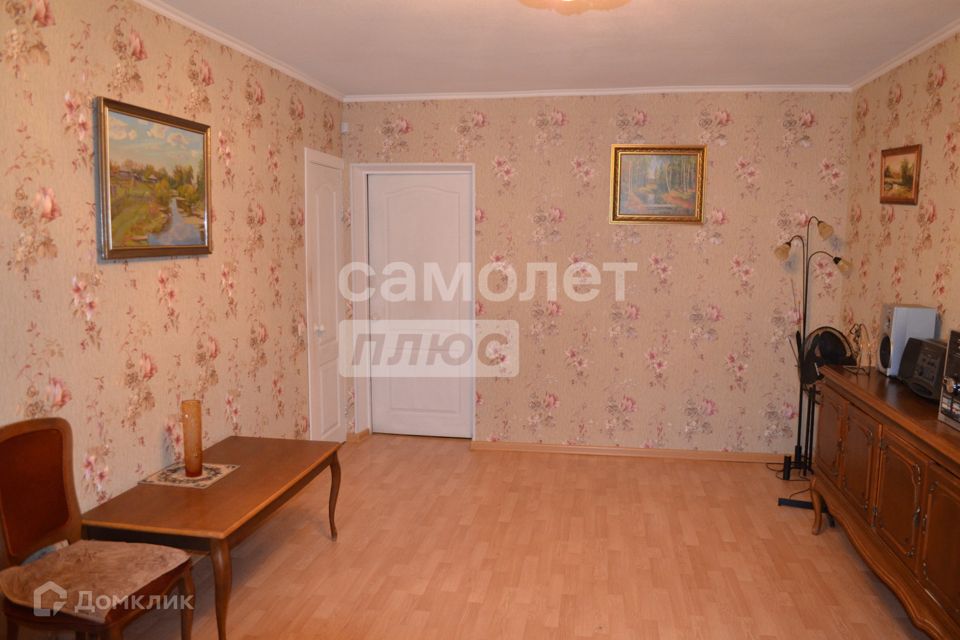 Продаётся 4-комнатная квартира, 76.4 м²