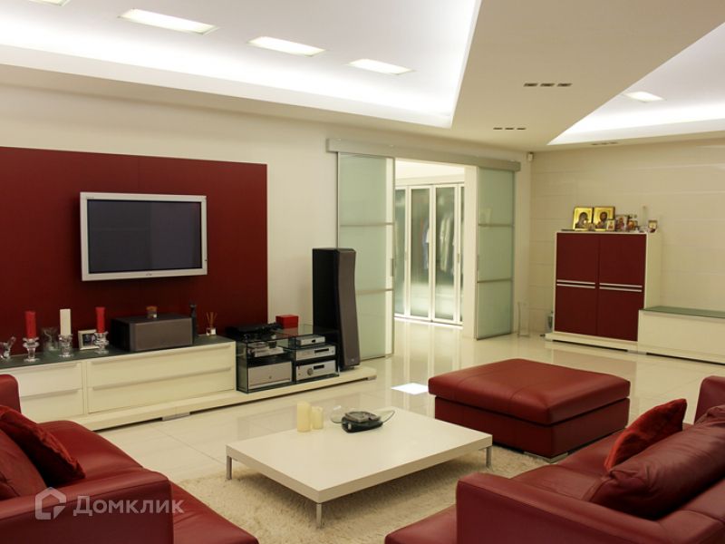 Сдаётся 4-комнатная квартира, 150 м²