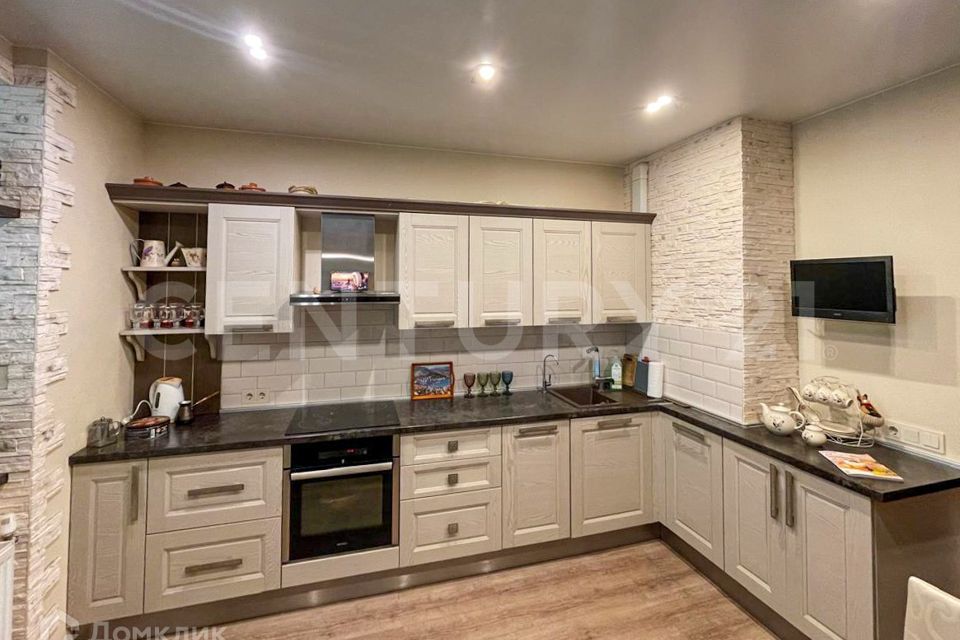 Продаётся 3-комнатная квартира, 91.7 м²