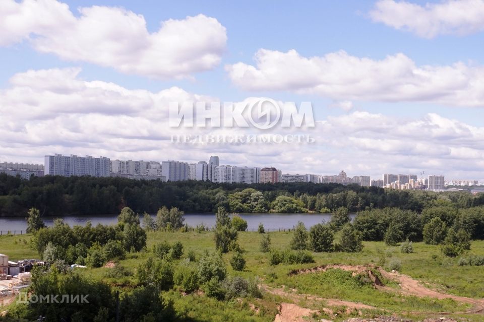Продаётся 3-комнатная квартира, 93 м²