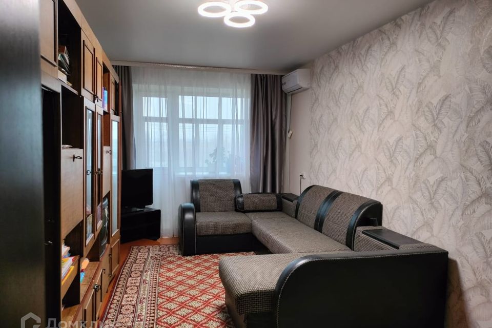 Продаётся 4-комнатная квартира, 76.1 м²