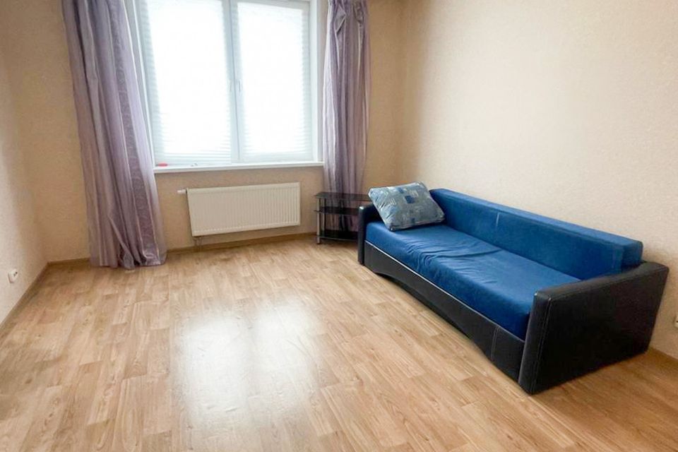 Продаётся 2-комнатная квартира, 55.6 м²