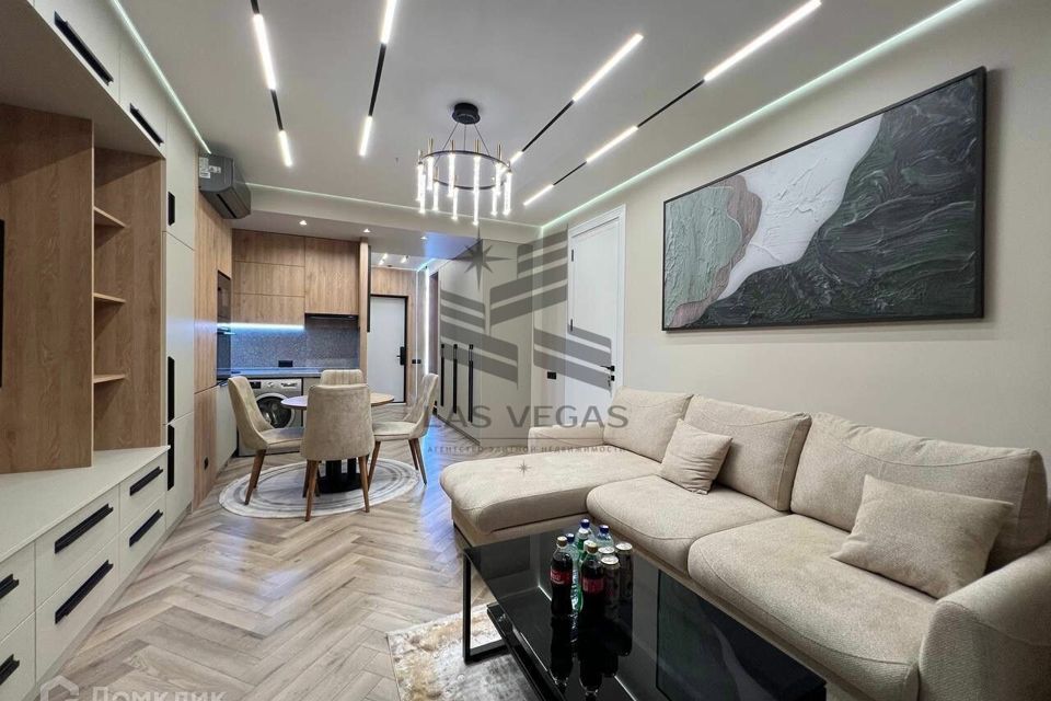 Сдаётся 2-комнатная квартира, 65 м²