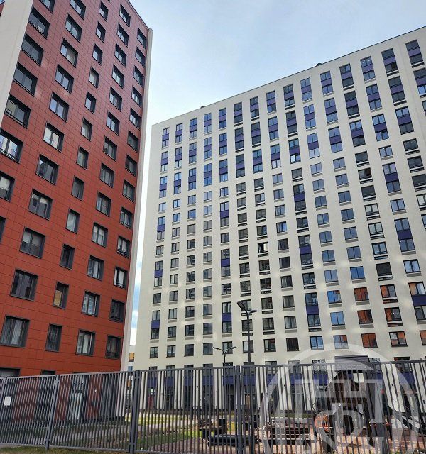 Продаётся 2-комнатная квартира, 57 м²