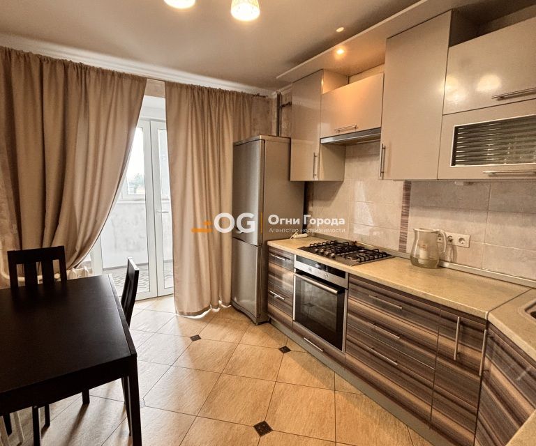 Продаётся 1-комнатная квартира, 38 м²