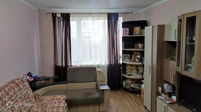 Продаётся 3-комнатная квартира, 57.5 м²