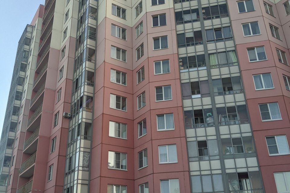 Продаётся 1-комнатная квартира, 42.7 м²