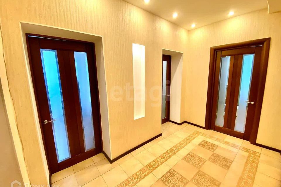 Продаётся 2-комнатная квартира, 57.8 м²