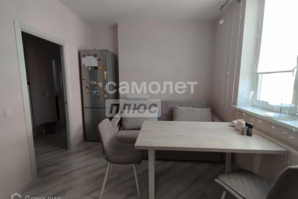 Продаётся 2-комнатная квартира, 61.5 м²