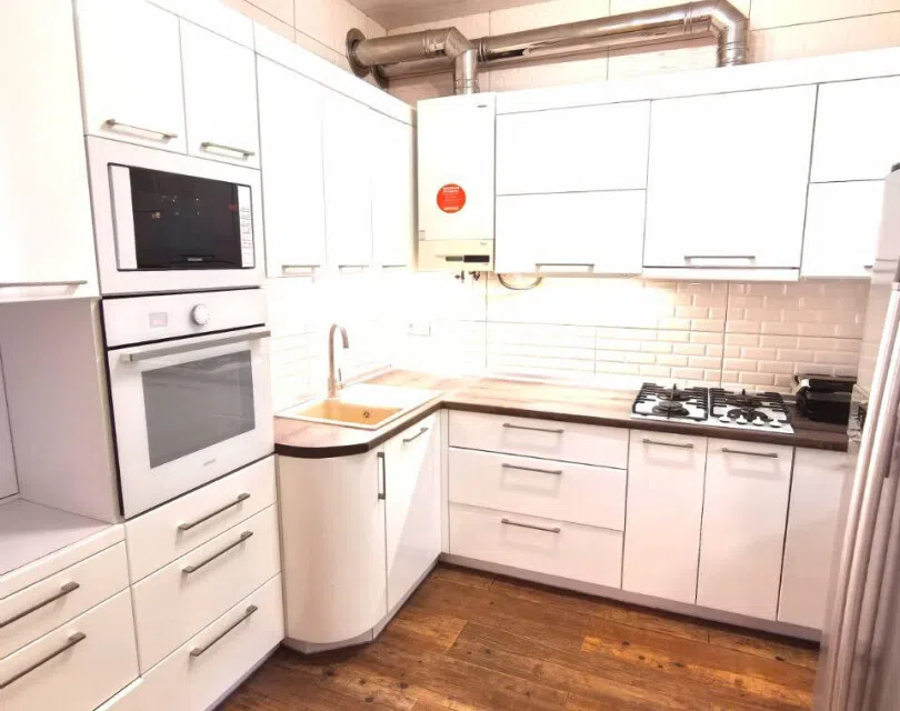 Продаётся 3-комнатная квартира, 138.3 м²