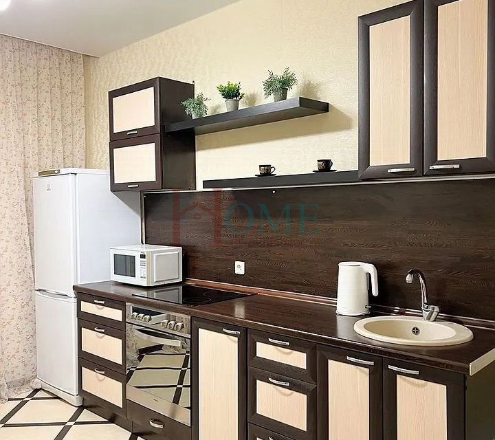 Сдаётся 1-комнатная квартира, 50 м²
