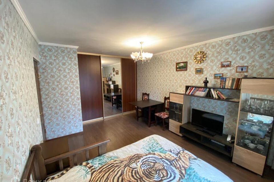 Продаётся 1-комнатная квартира, 38 м²