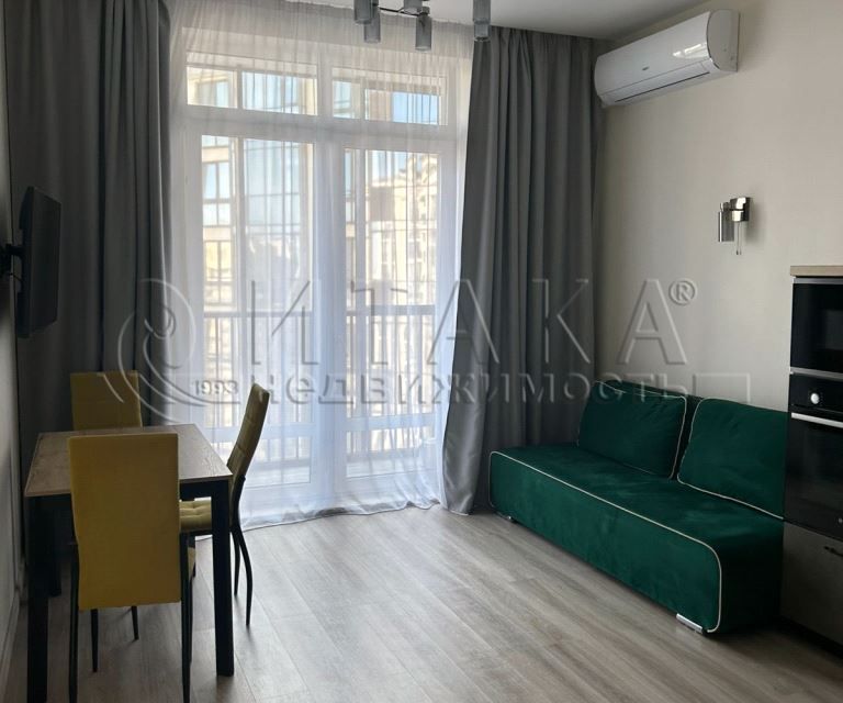 Сдаётся 1-комнатная квартира, 50.2 м²