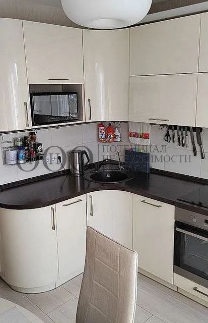 Продаётся 4-комнатная квартира, 79.7 м²