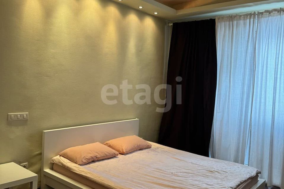 Продаётся 1-комнатная квартира, 49.9 м²