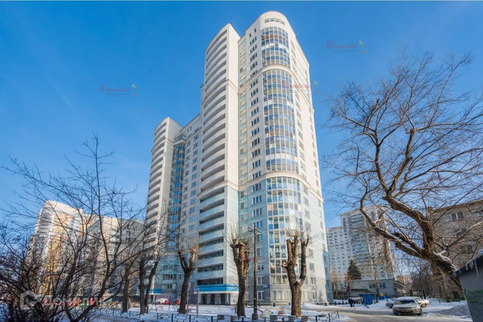 Продаётся 1-комнатная квартира, 42.4 м²