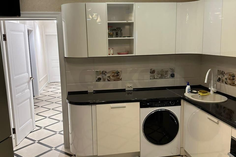 Продаётся 2-комнатная квартира, 80 м²
