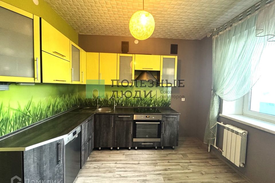 Продаётся 1-комнатная квартира, 43.1 м²